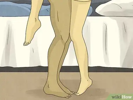 Imagen titulada Be Quiet in Bed Step 11