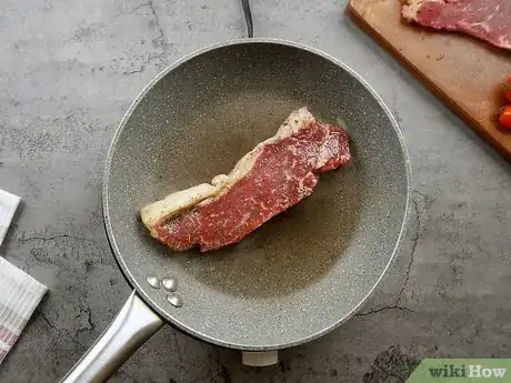 Imagen titulada Cook New York Strip Steak Step 3