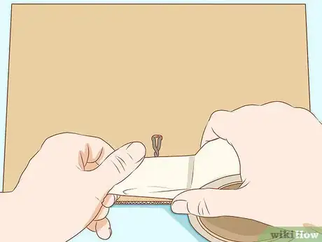 Imagen titulada Make an Inside Basketball Hoop for Your Room Step 6