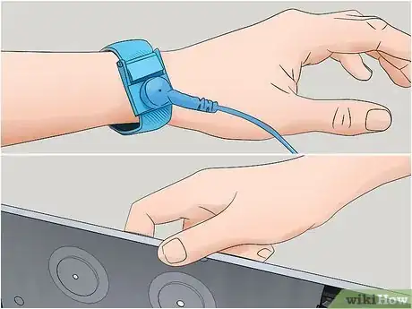 Imagen titulada Install a Hard Drive Step 7