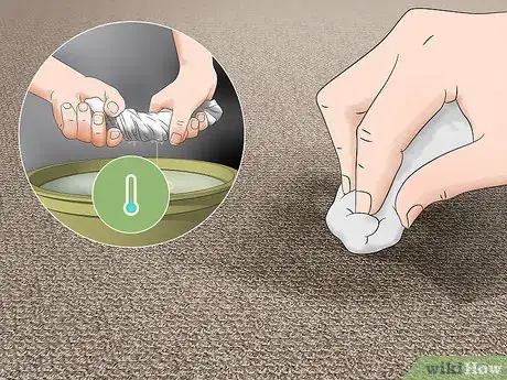 Imagen titulada Get Rid of Bleach Stains Step 13