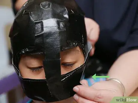 Imagen titulada Make a Batman Mask Step 24