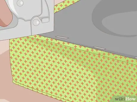 Imagen titulada Reupholster a Chair Step 24