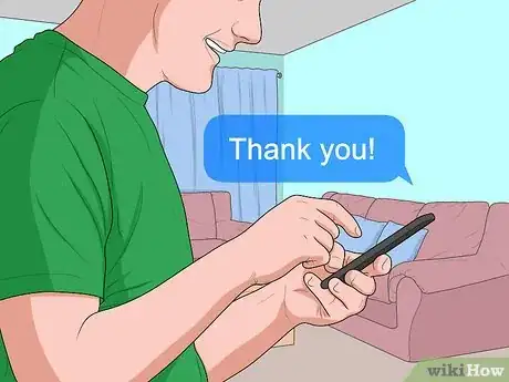 Imagen titulada Respond when a Girl Says She Likes You over Text Step 1