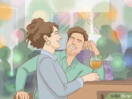 Imagen titulada Start a Conversation with a Girl in a Club Step 9