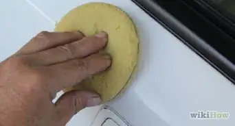 limpiar la savia de árbol de tu carro
