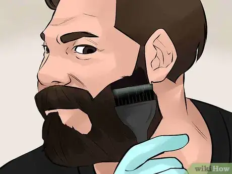 Imagen titulada Get a Dark Beard Step 8