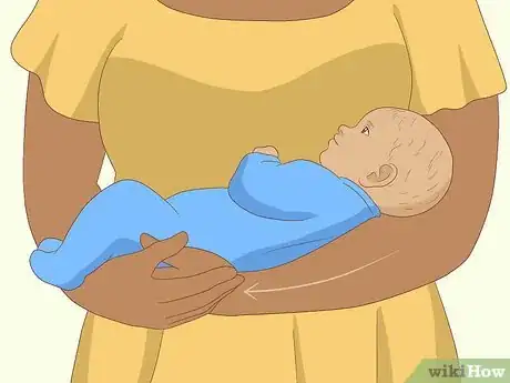 Imagen titulada Cradle Hold a Baby Step 6