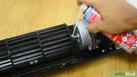 Imagen titulada Clean a Tower Fan Step 12