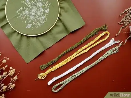 Imagen titulada Embroider by Hand Step 7