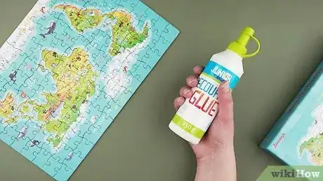 Imagen titulada Glue a Finished Puzzle Step 1