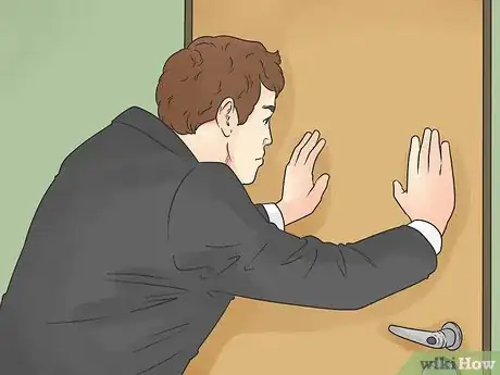 Imagen titulada End All Ties With Your Family Step 10