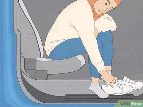Imagen titulada Sleep in Your Car on a Road Trip Step 11