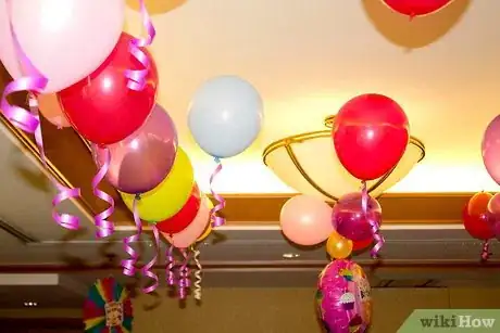 Imagen titulada Decorate With Balloons Step 4