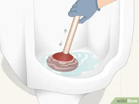 Imagen titulada Unclog a Urinal Step 5