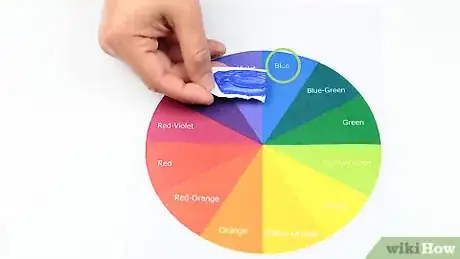 Imagen titulada Mix Colors to Make Dark Blue Step 7