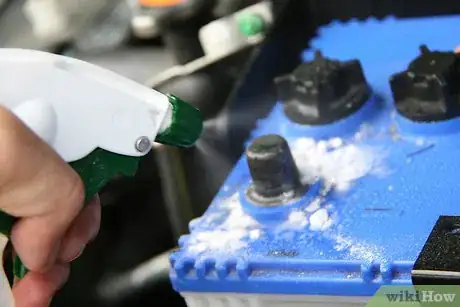 Imagen titulada Remove Car Battery Terminals Step 10