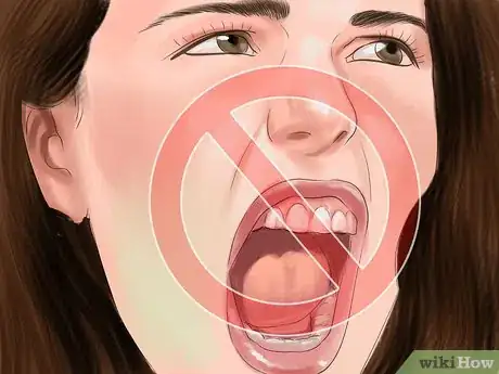 Imagen titulada Prevent or Survive a Monkey Attack Step 9