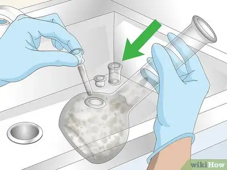 Imagen titulada Clean a Bong Step 3