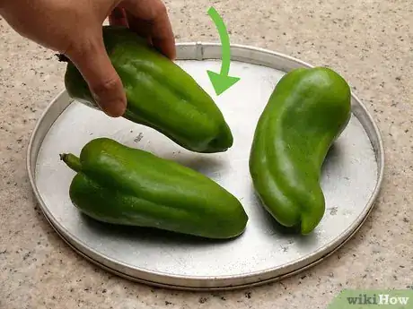 Imagen titulada Roast Poblano Peppers Step 7