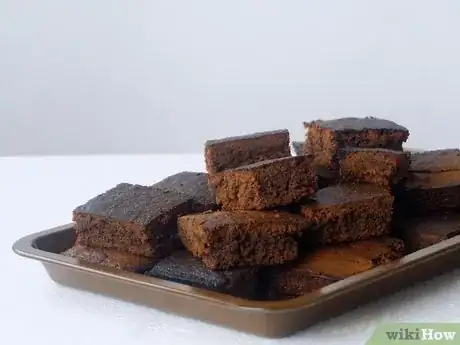 Imagen titulada Make Chocolate Covered Brownie Bites Step 9