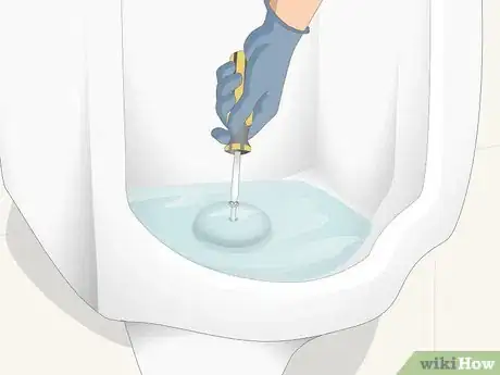 Imagen titulada Unclog a Urinal Step 3