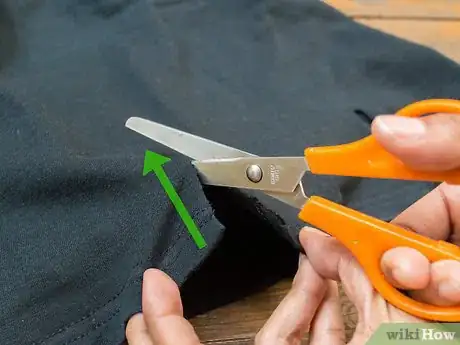 Imagen titulada Make a Pirate Shirt Step 9