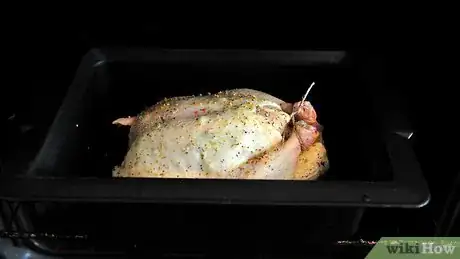 Imagen titulada Cook a Whole Chicken in the Oven Step 16