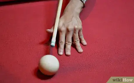 Imagen titulada Hold a Pool Cue Step 3