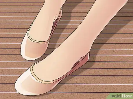 Imagen titulada Stretch Tight Ballet Flats Step 18