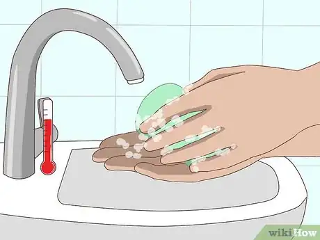 Imagen titulada Clean Your Skin Step 2