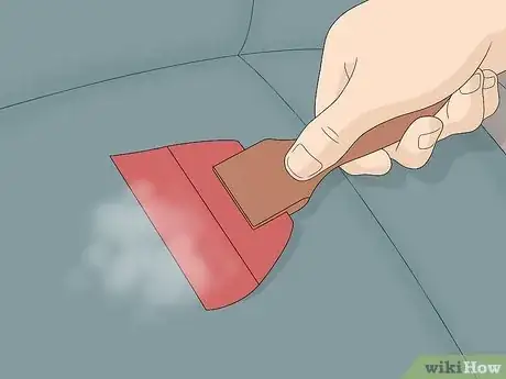 Imagen titulada Get Urine Out of a Car Seat Step 18