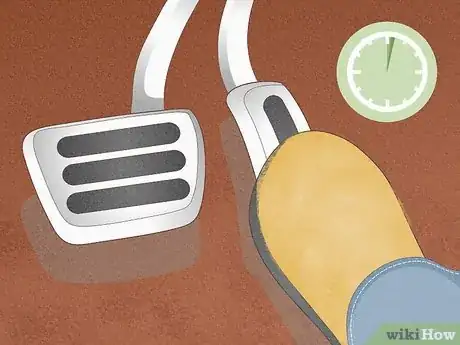 Imagen titulada Reset Traction Control Light Step 18