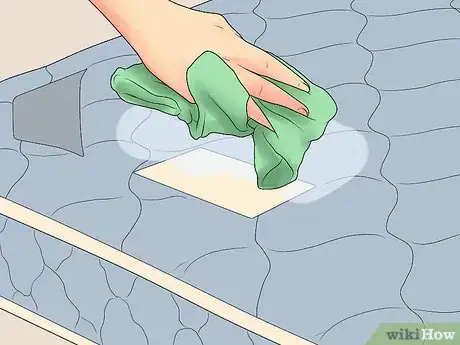 Imagen titulada Clean a Pillow Top Mattress Step 6