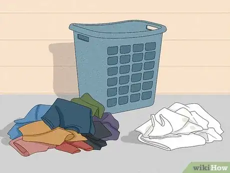 Imagen titulada Bleach Your Clothing Step 1