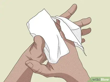 Imagen titulada Stop Sweaty Hands While Gaming Step 5