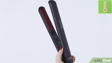 Imagen titulada Straighten the Back of Your Hair Step 5