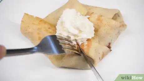 Imagen titulada Fold Crepes Step 10