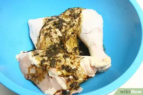 Imagen titulada Make Garlic Chicken Step 4