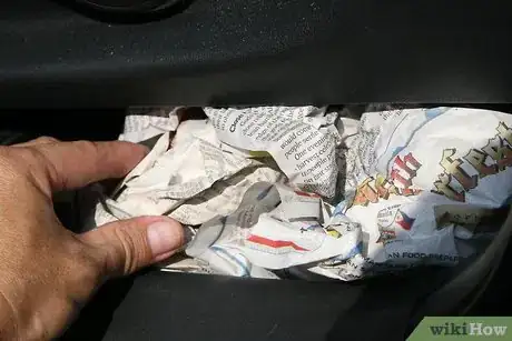 Imagen titulada Get Rid of Tobacco Odors in Cars Step 13