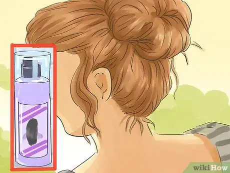 Imagen titulada Make a Messy Bun Step 12