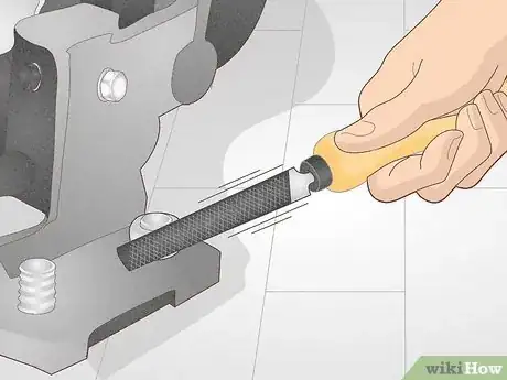 Imagen titulada Remove a Rounded Nut Step 7
