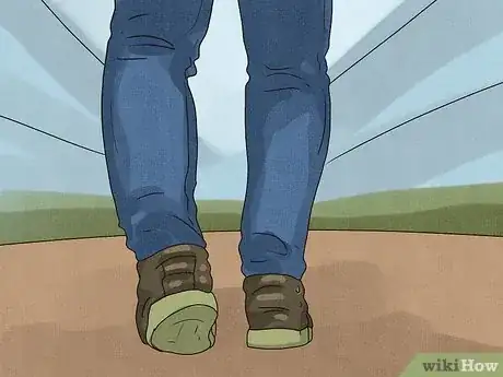 Imagen titulada How Long to Wait for a Text Before Giving Up Step 10