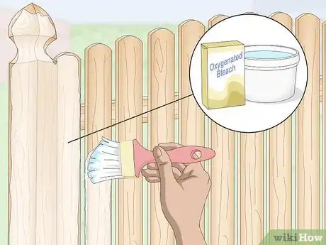 Imagen titulada Clean a Wood Fence Step 10