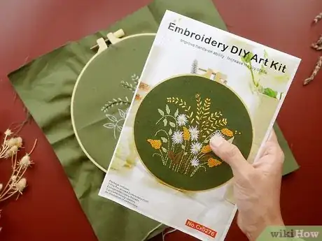 Imagen titulada Embroider by Hand Step 5