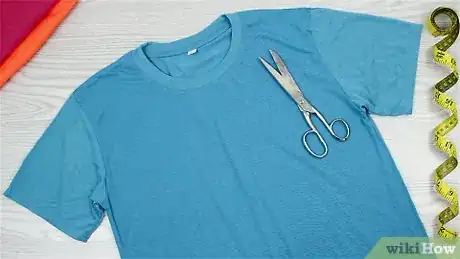 Imagen titulada Cut a Tank Top Step 13