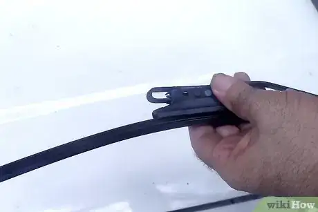 Imagen titulada Remove Windshield Wipers Step 13