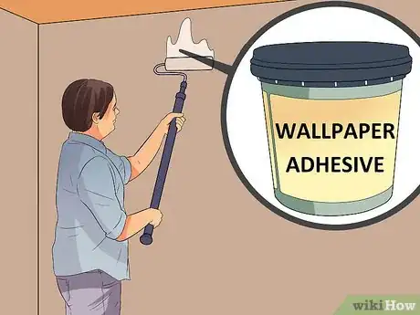 Imagen titulada Hang Wallpaper Step 13