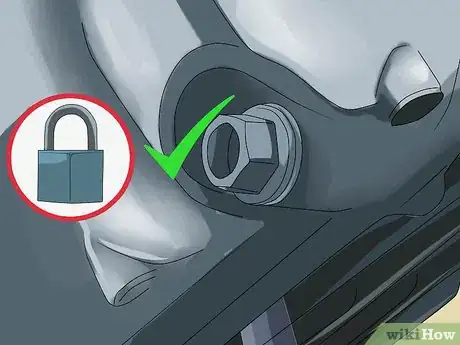 Imagen titulada Change the Oil and Oil Filter on a Motorcycle Step 9