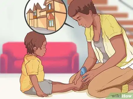 Imagen titulada Put Shoes on a One Year Old Step 12